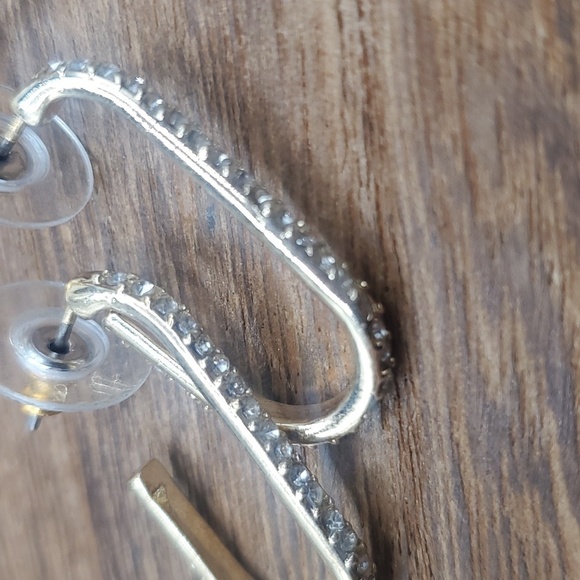 Trendy crystal earrings E935 - Picture 2 of 2